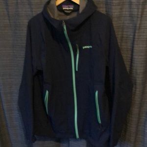 Patagonia rain jacket navy blue ladies XL